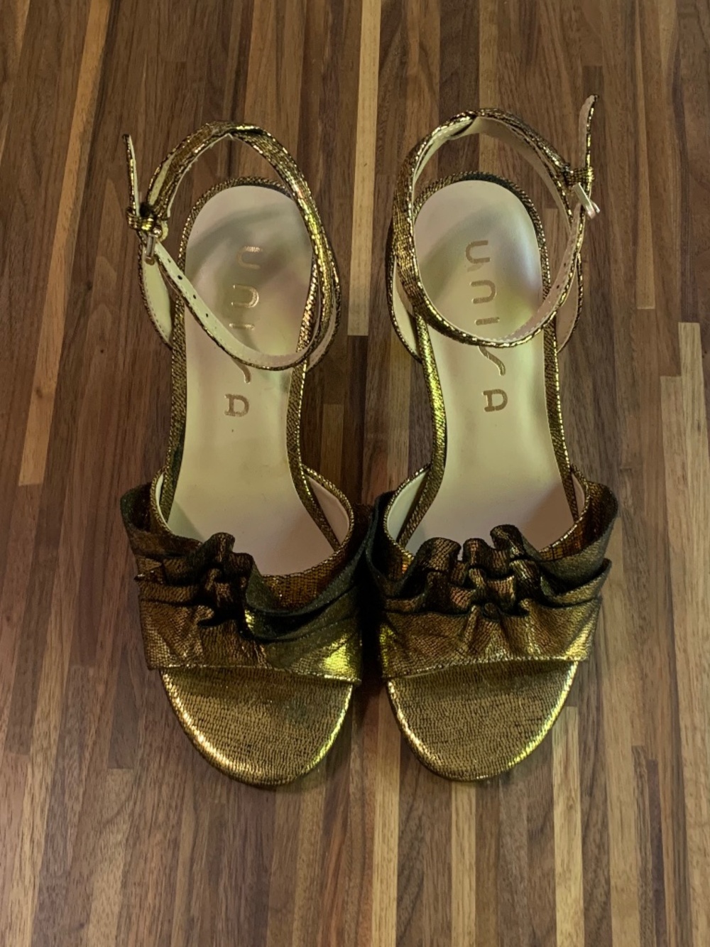 Unisa Gold Ruffle Heels - Picture 8 of 10